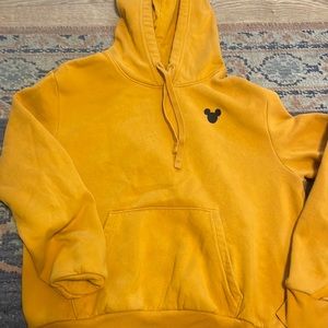 This gold/mustard yellow hoodie is great quality.